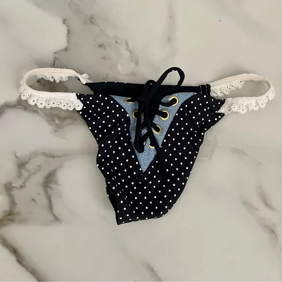 Beach Bunny “Some like it hot” push up polka dot ruffle bikini L top, S bottom - Picture 6 of 6